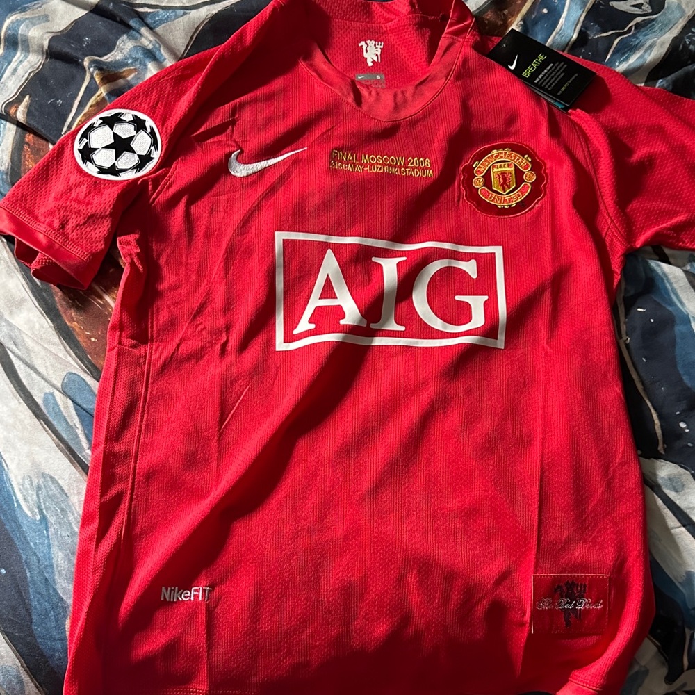 Nike Red Ronaldo Manchester United Football Jersey Small